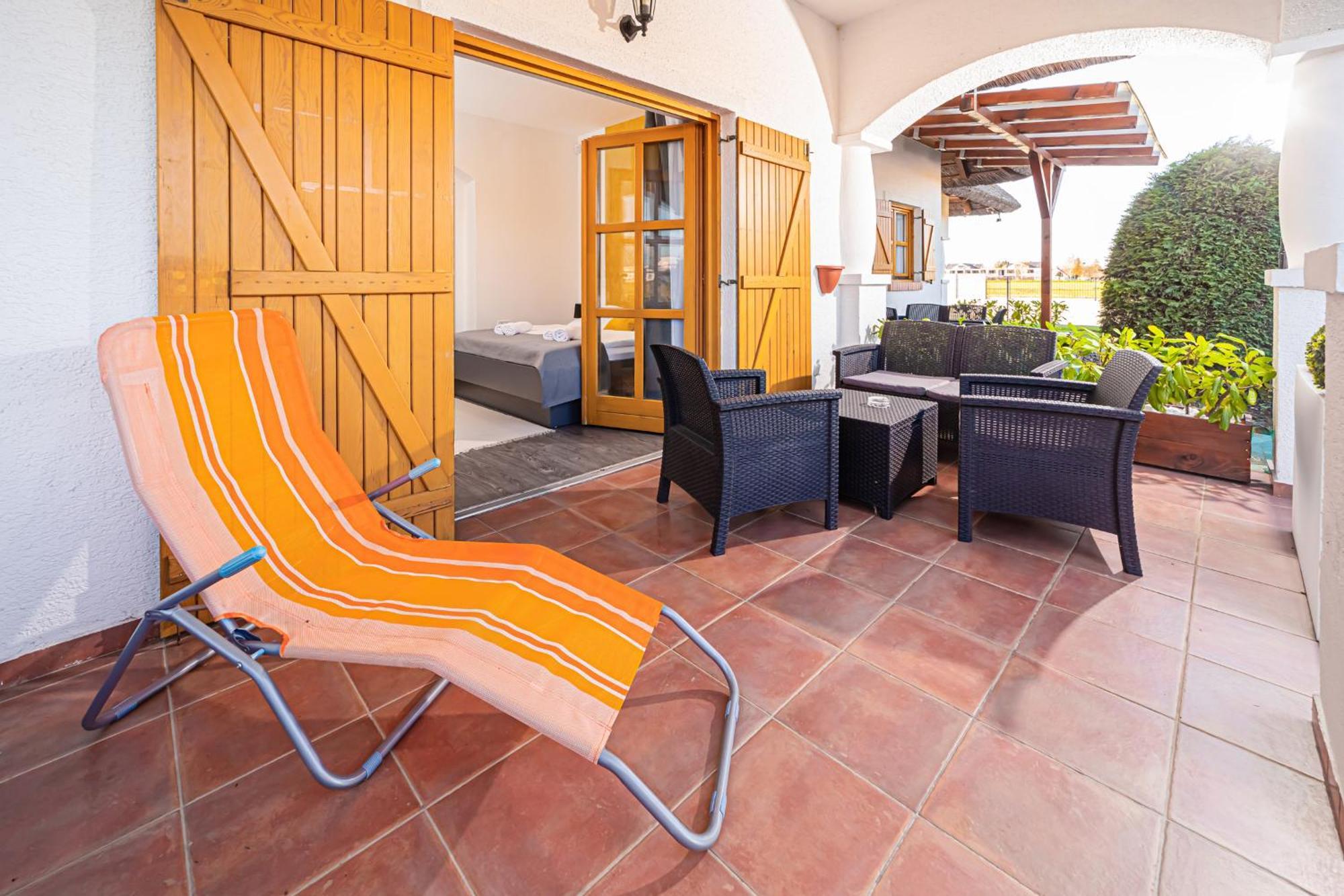 Rigotanya Relax & Wellness Panzio Buekfuerdo Hotel ภายนอก รูปภาพ