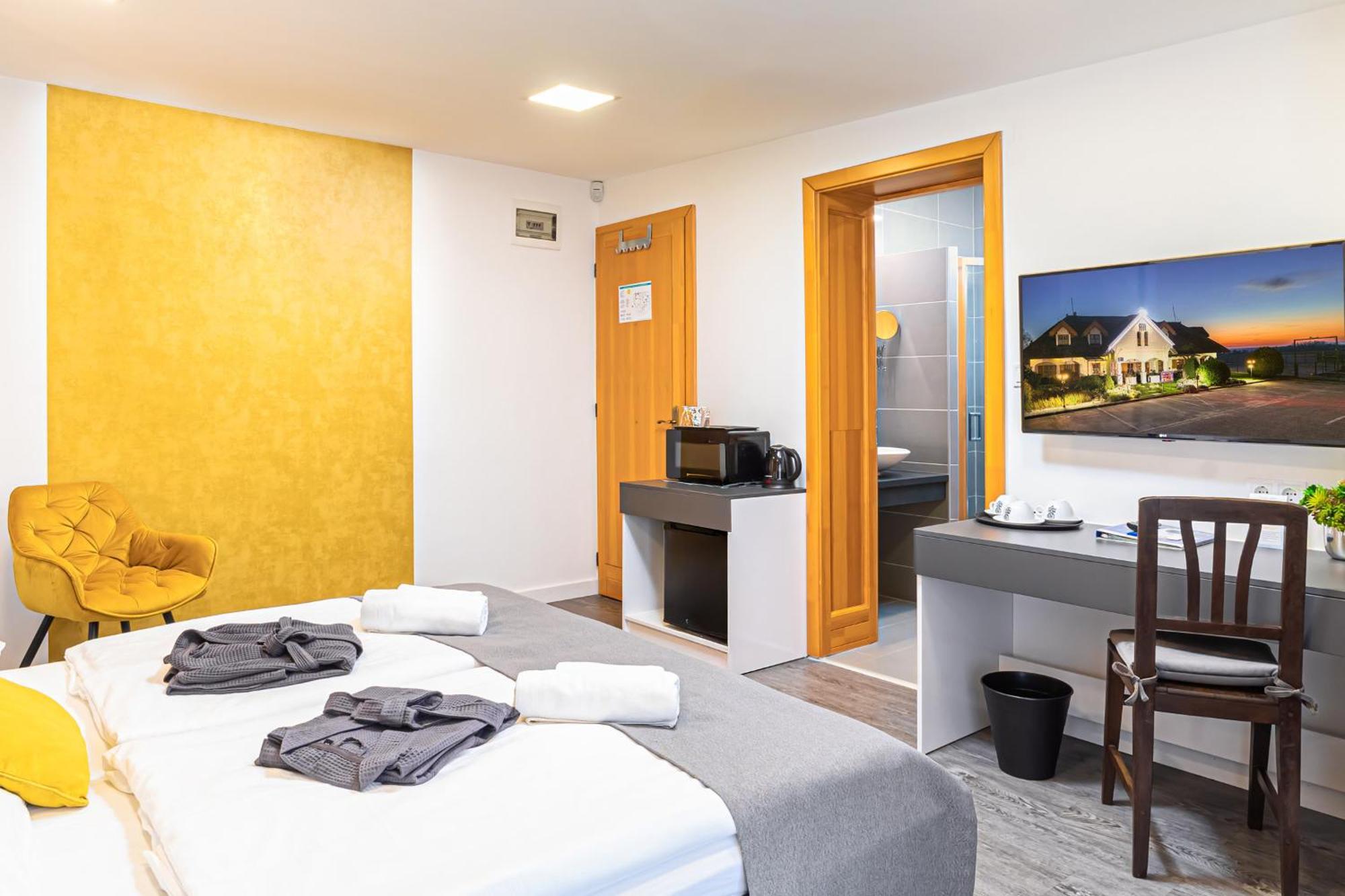 Rigotanya Relax & Wellness Panzio Buekfuerdo Hotel ภายนอก รูปภาพ