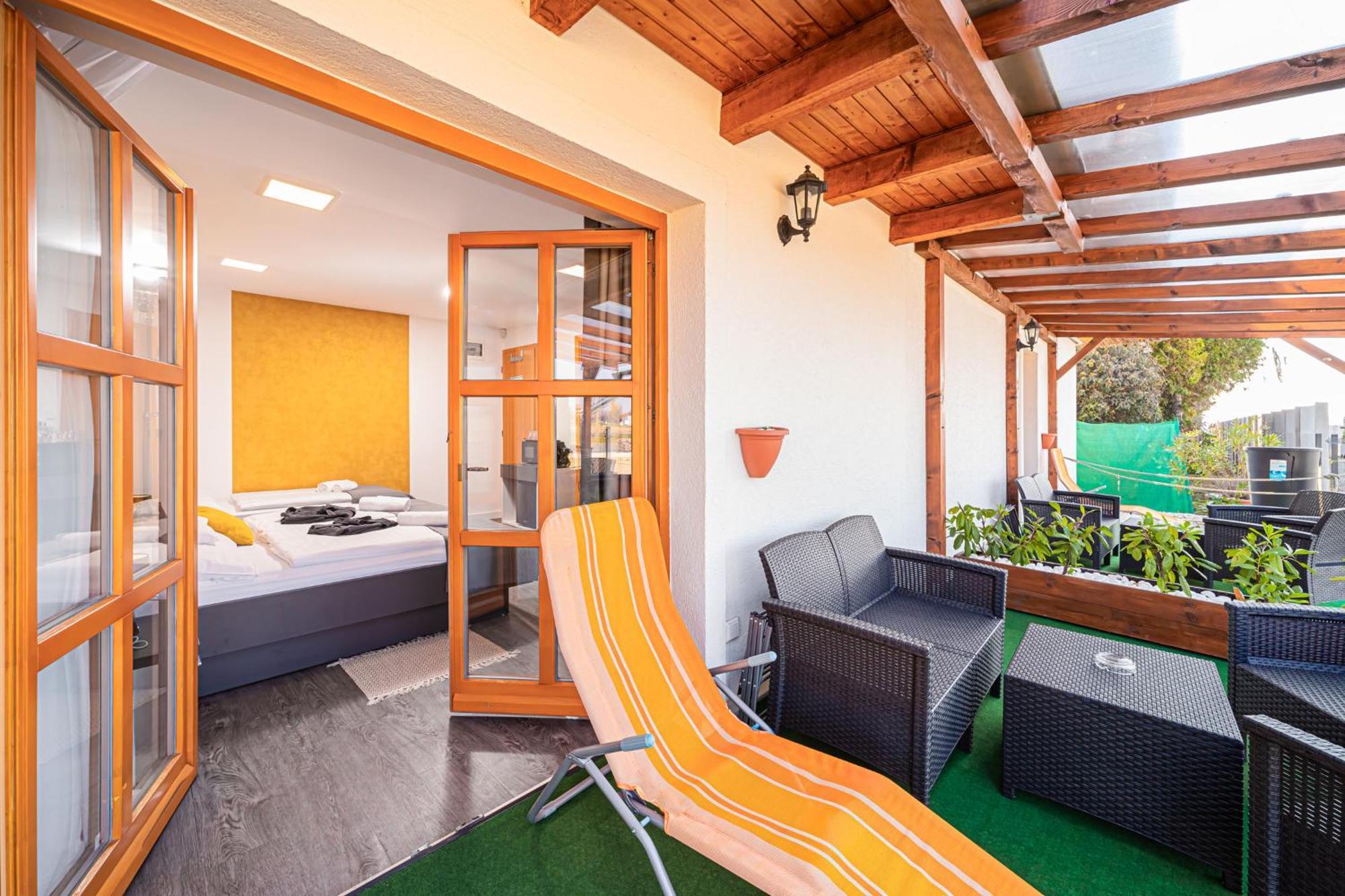 Rigotanya Relax & Wellness Panzio Buekfuerdo Hotel ภายนอก รูปภาพ