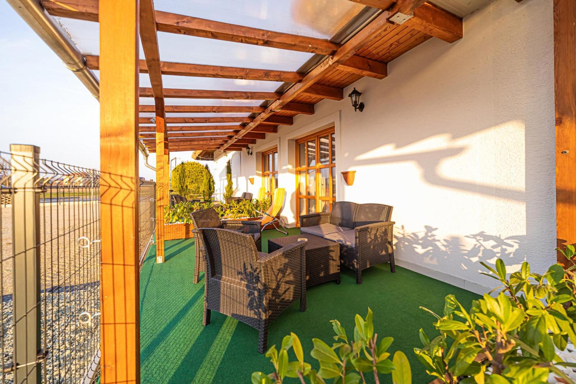 Rigotanya Relax & Wellness Panzio Buekfuerdo Hotel ภายนอก รูปภาพ